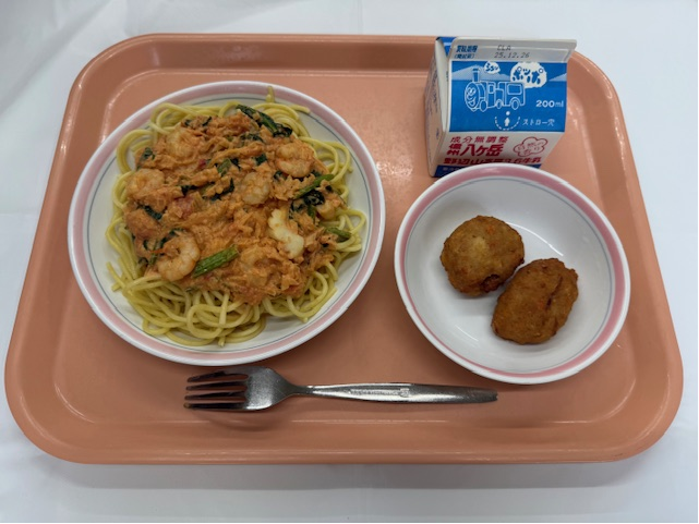 ｼｰﾌｰﾄﾞのﾄﾏﾄｸﾘｰﾑﾊﾟｽﾀ